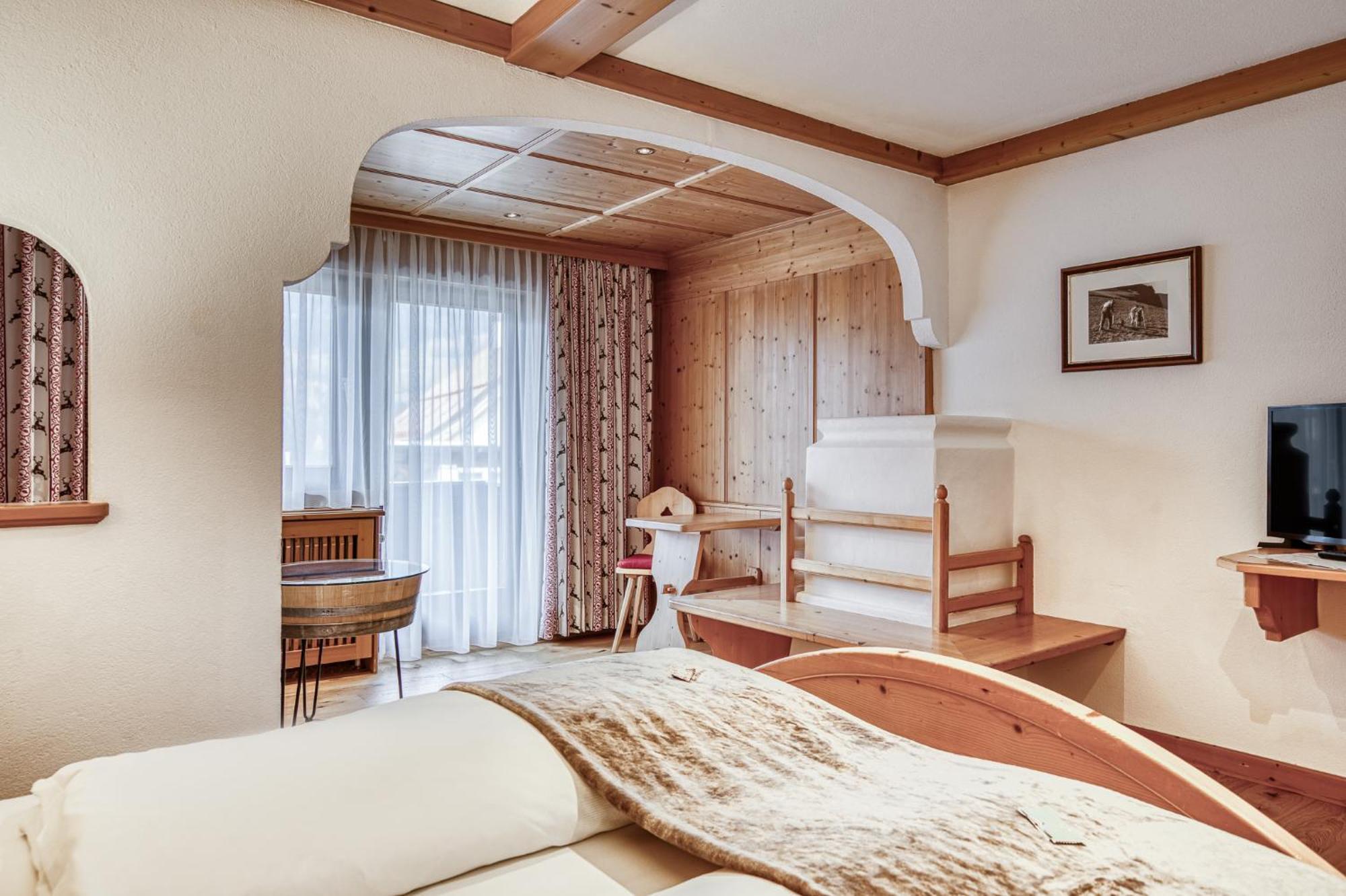 Hotel Alpenstolz Mieders Pokoj fotografie
