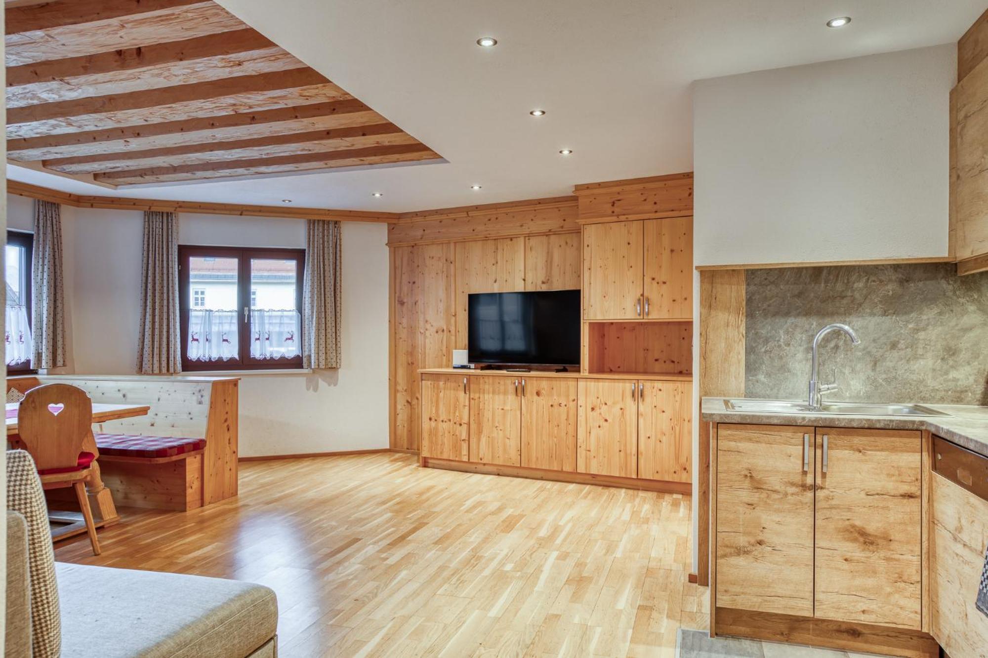 Hotel Alpenstolz Mieders Pokoj fotografie